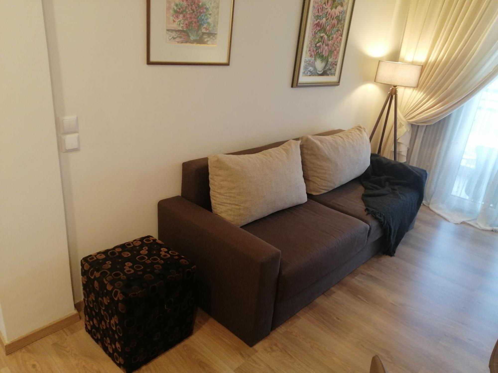 Apartment On Clock Square D2 *
